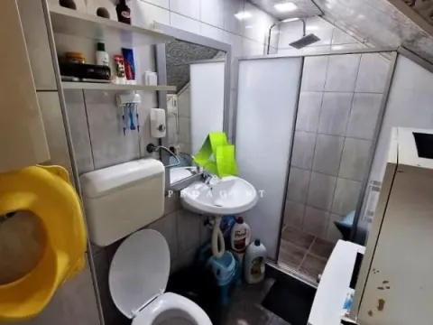 Sale, two bedroom apartment, 71m², Pantelej, Niš - image 10