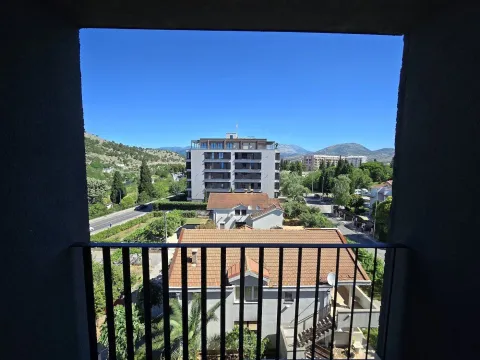 Prodaja, stan, 47m², Vezirov Most, Podgorica - image 10