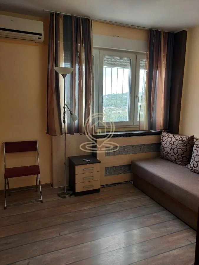 Rent, four bedroom apartment, 115m², Palilula Sve Podlokacije, Beograd