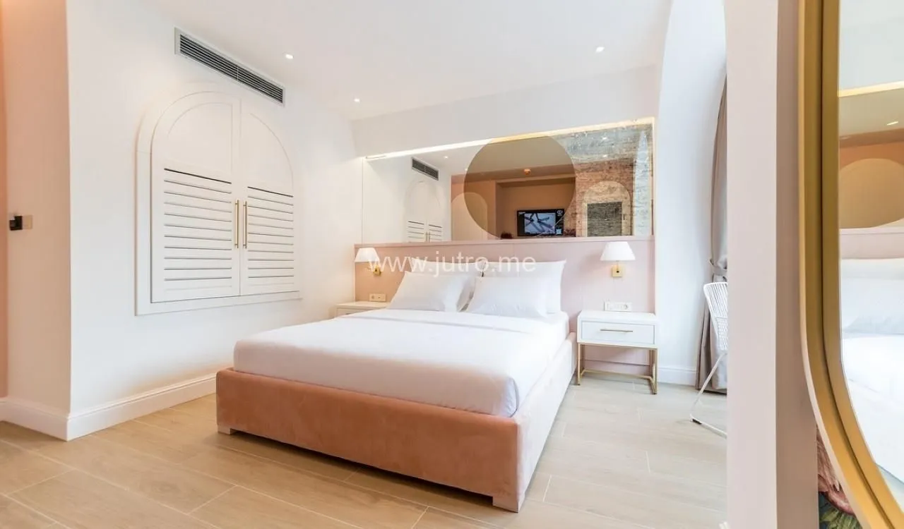 Prodaja, ugostiteljski objekat, 317m², Velji Vinogradi, Budva