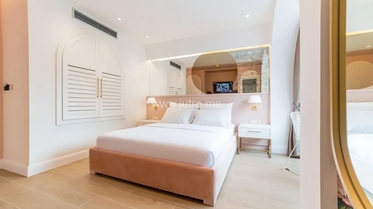 Prodaja, ugostiteljski objekat, 317m², Velji Vinogradi, Budva