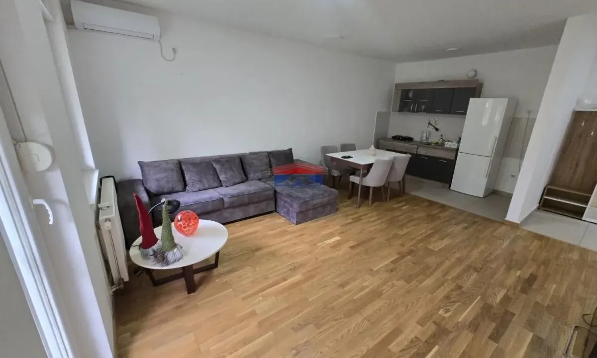 Izdavanje, dvosoban stan, 51m², Telep, Novi Sad Sve Podlokacije