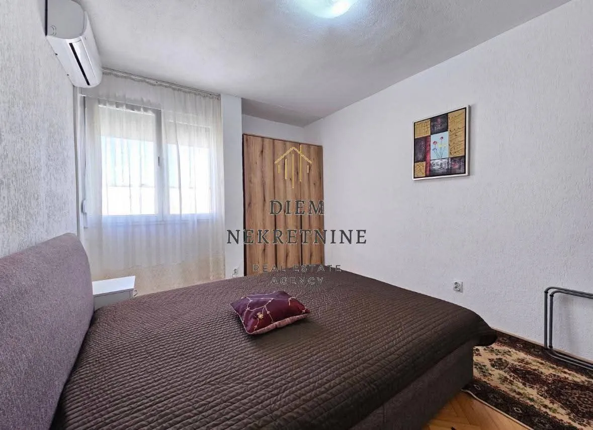 Sale, three bedroom apartment, 84m², Centar, Bar