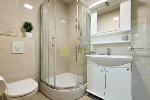 Rent, two bedroom apartment, 65m², City Kvart, Podgorica - image 10