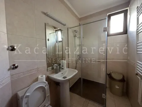 Rent, house, 363m², Lekino Brdo, Voždovac Sve Podlokacije - image 13