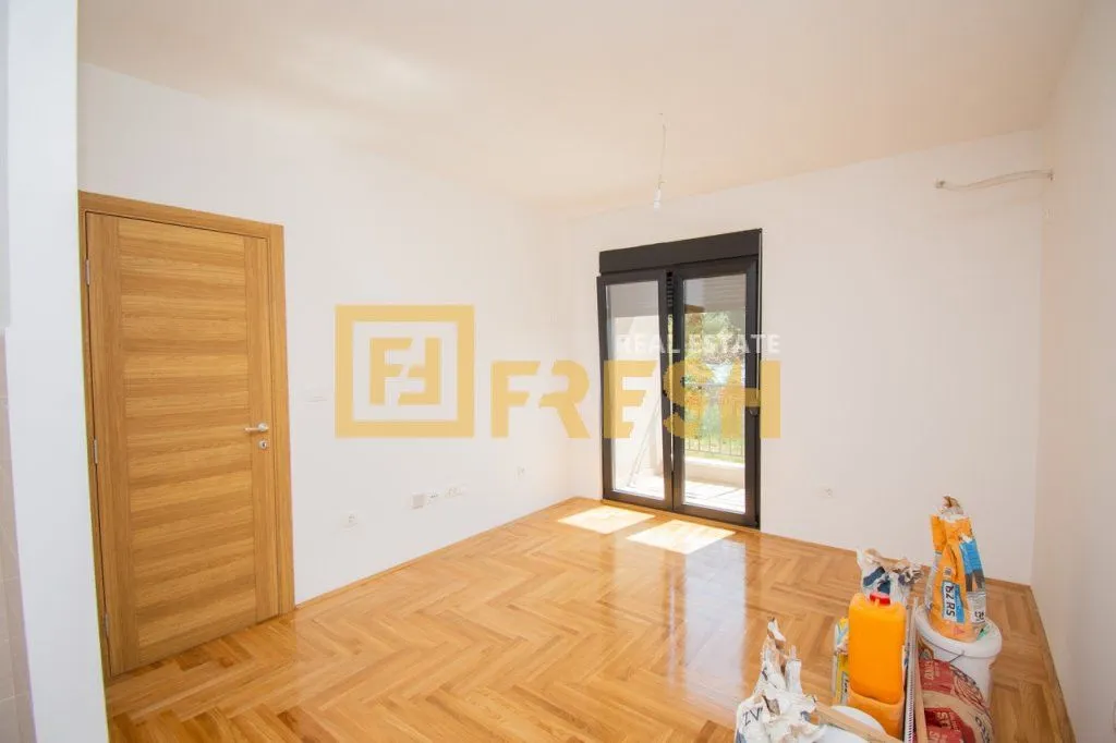 Prodaja, jednosoban stan, 39m², Tološi, Podgorica