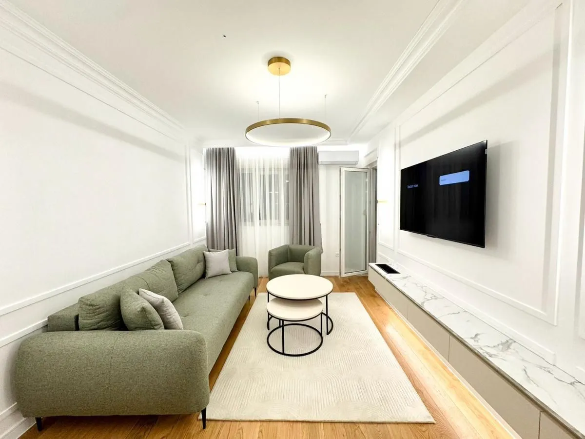 Izdavanje, stan, 48m², Central Point, Podgorica