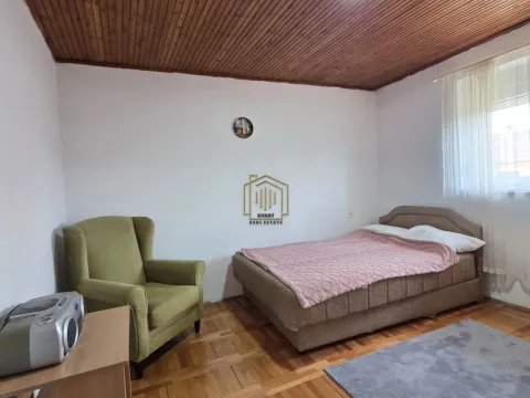 Rent, three bedroom apartment, 100m², Stari Aerodrom, Podgorica - image 9