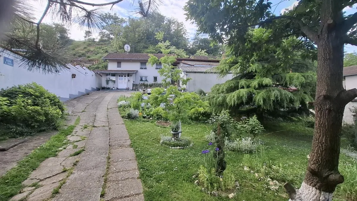 Prodaja, trosoban stan, 135m², Sremski Karlovci, Novi Sad