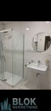Izdavanje, dvosoban stan, 70m², Central Point, Podgorica - image 7