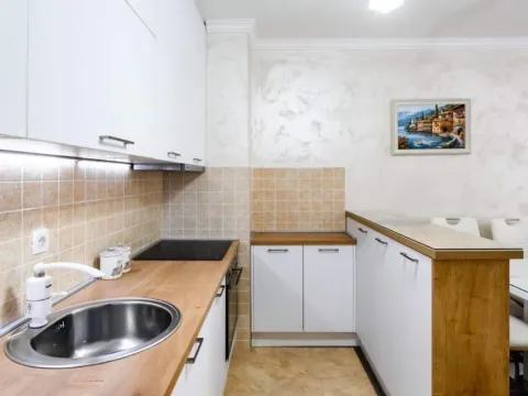 Rent, two bedroom apartment, 65m², Stari Aerodrom, Podgorica - image 9