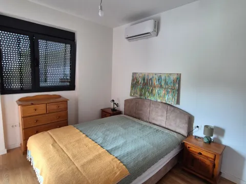 Rent, one bedroom apartment, 40m², Šušanj, Bar - image 3