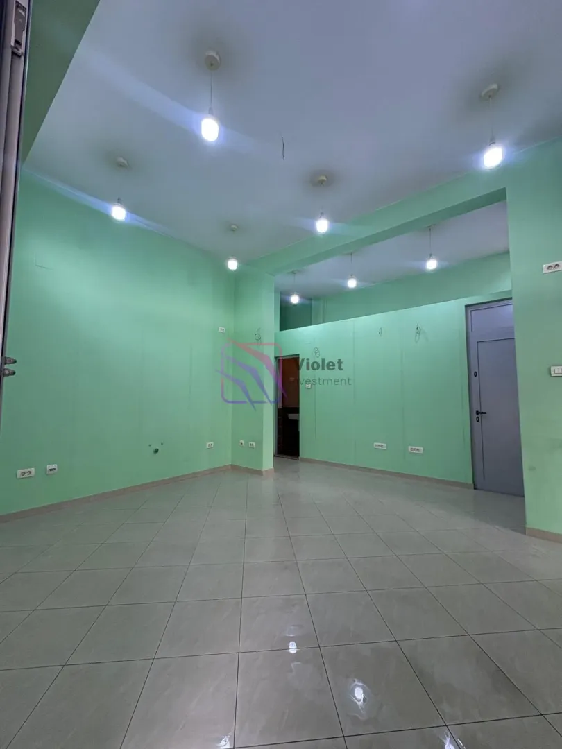 Rent, office space, 25m², Drač, Podgorica