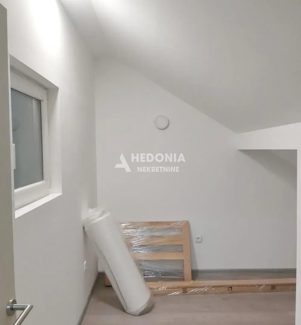 Izdavanje, dvosoban stan, 50m², Zemun Gornji Grad, Zemun Sve Podlokacije