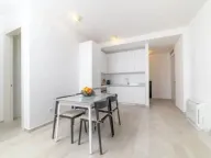 Rent, two bedroom apartment, 100m², Budva, Crna Gora - image 11