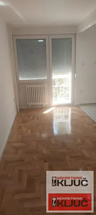 Prodaja, dvosoban stan, 58m², Detelinara, Novi Sad Sve Podlokacije