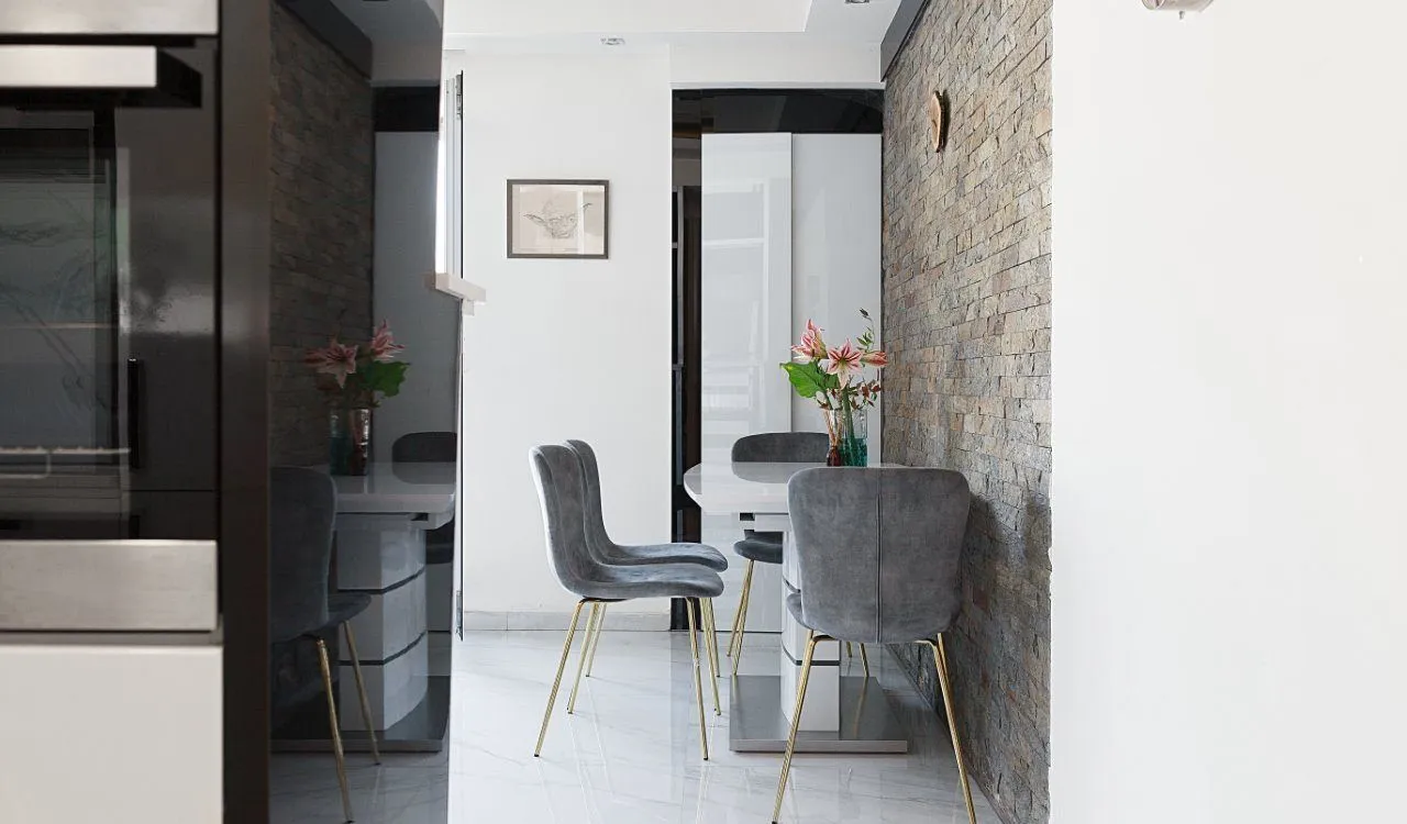 Prodaja, trosoban stan, 85m², Centar, Budva