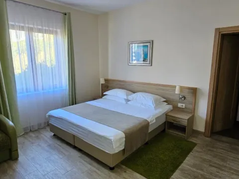 Sale, studio apartment, 30m², Bečići, Budva - image 1