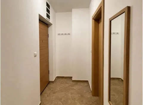 Prodaja, jednosoban stan, 42m², Stari Aerodrom, Podgorica - image 8