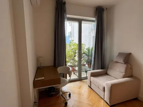 Prodaja, stan, 78m², Kotor, Crna Gora - image 5