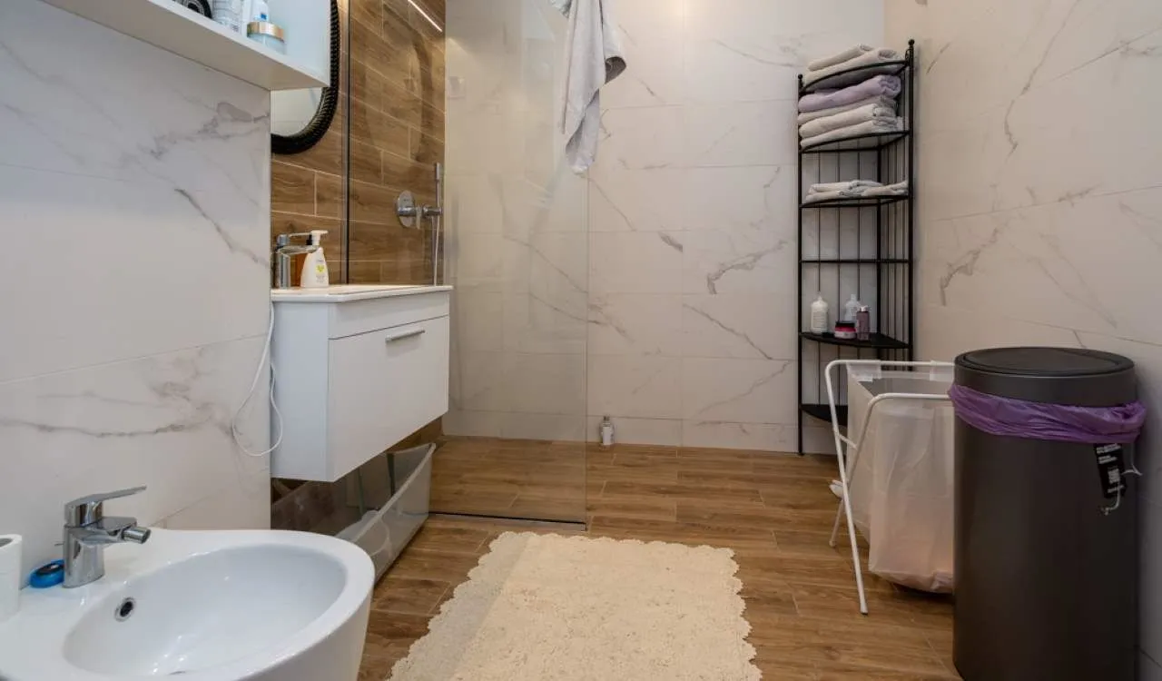 Prodaja, dvosoban stan, 94m², Momišići, Podgorica