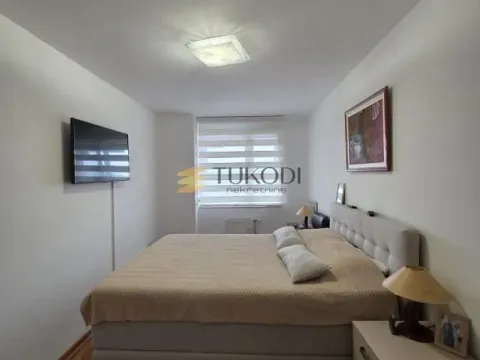 Prodaja, četvorosoban stan, 110m², Bulevar Oslobodjenja, Novi Sad Sve Podlokacije - image 11