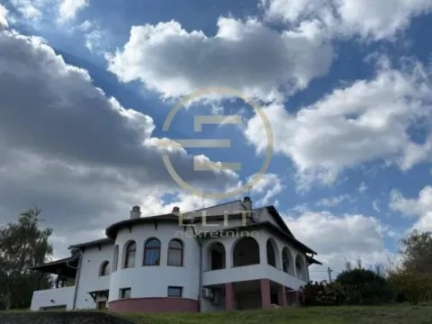 Prodaja, kuća, 204m², Bocke, Petrovaradin - image 2