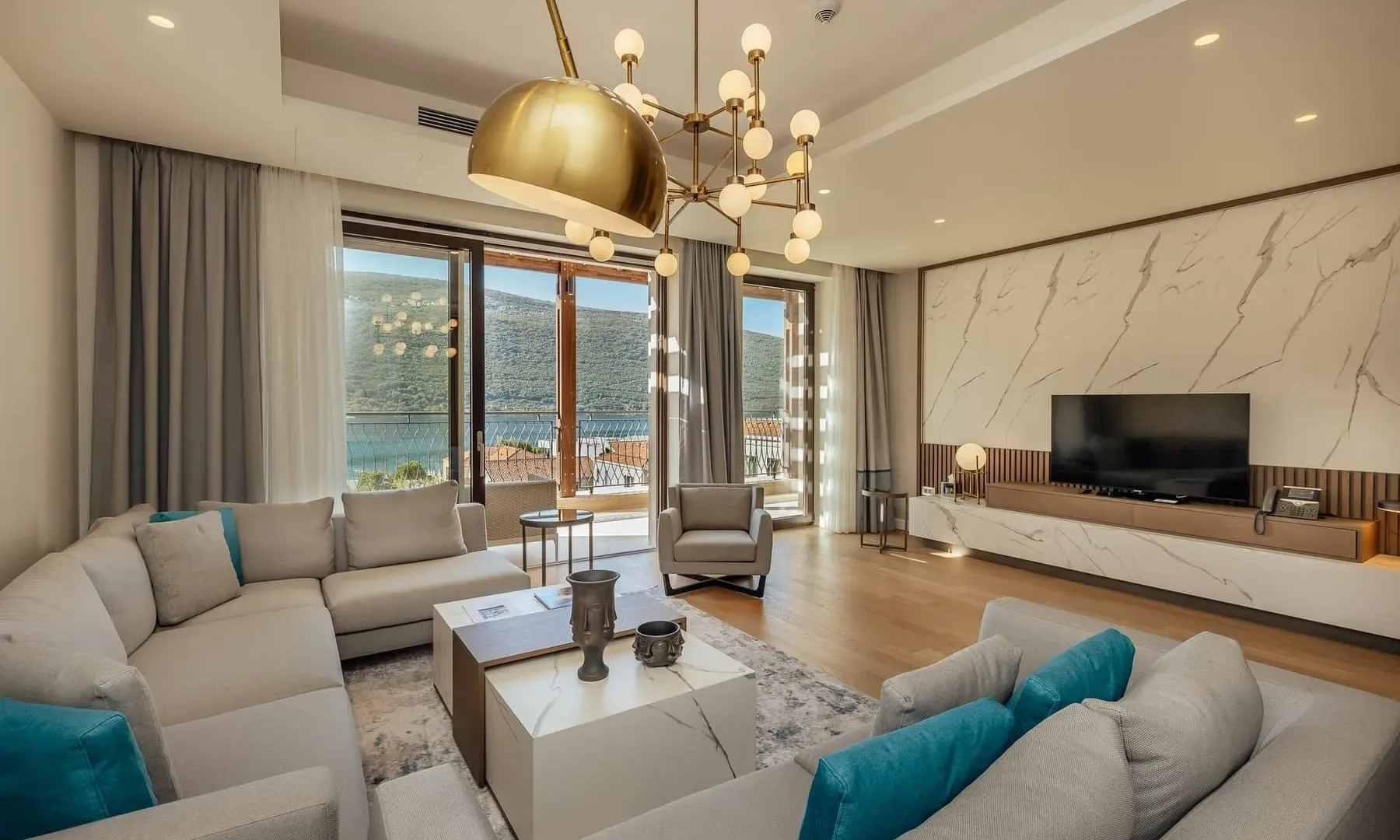 Prodaja, dvosoban stan, 290m², Portonovi, Herceg Novi