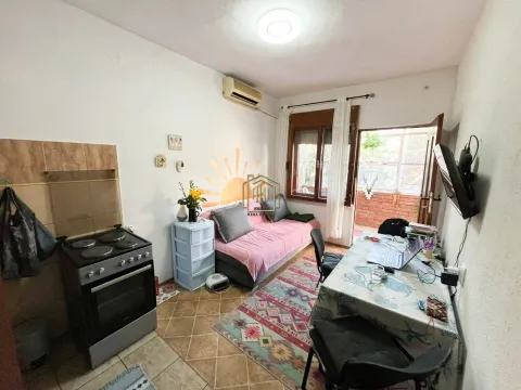Izdavanje, jednosoban stan, 40m², Pod Goricom, Podgorica - image 4