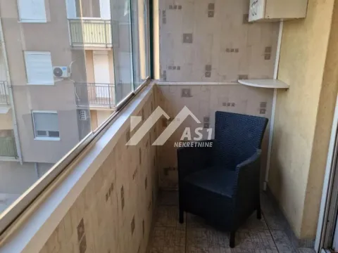 Izdavanje, dvosoban stan, 52m², Bulevar Evrope, Novi Sad Sve Podlokacije - image 9
