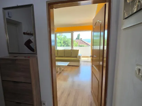 Rent, one bedroom apartment, 50m², Centar, Tivat - image 9