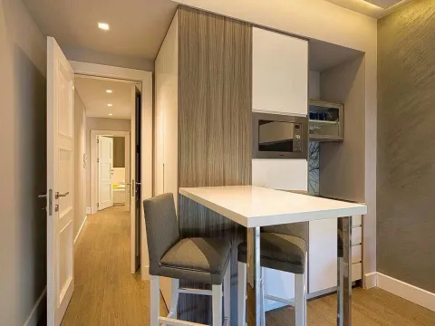 Rent, one bedroom apartment, 44m², Budva, Crna Gora - image 4
