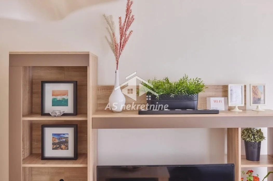 Rent, two bedroom apartment, 55m², Palata Pravde, Beograd