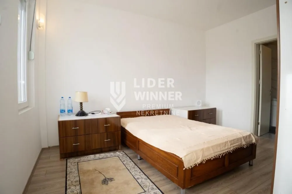 Sale, three bedroom apartment, 70m², Resnik, Beograd