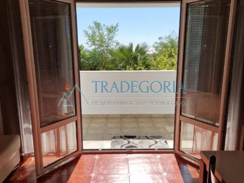 Prodaja, trosoban stan, 90m², Petrovac, Budva - image 2