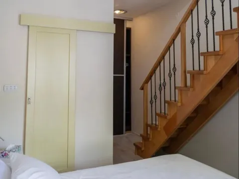 Rent, two bedroom apartment, 80m², Dobrota, Kotor - image 9