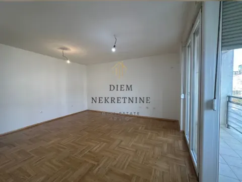 Sale, two bedroom apartment, 73m², Dalmatinska ulica, Podgorica - image 10