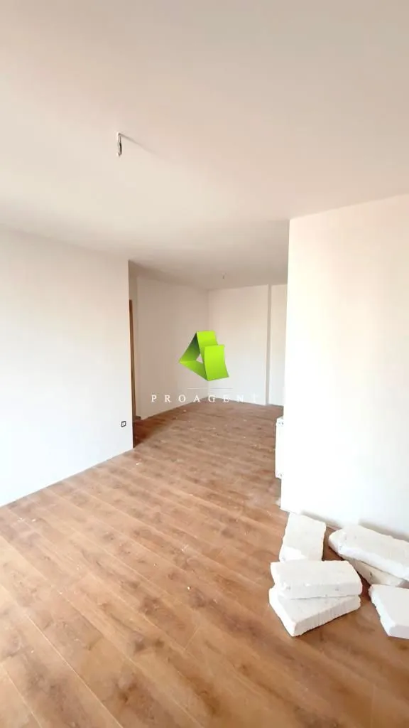Prodaja, trosoban stan, 65m², Medijana, Niš
