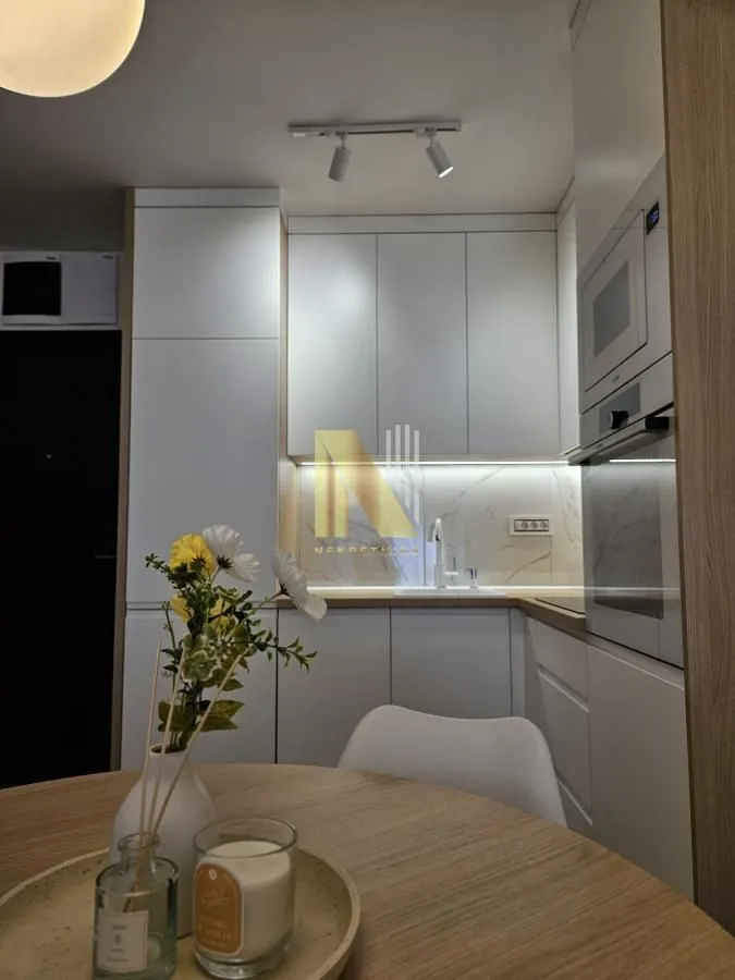 Izdavanje, jednosoban stan, 40m², Sajmište, Novi Sad