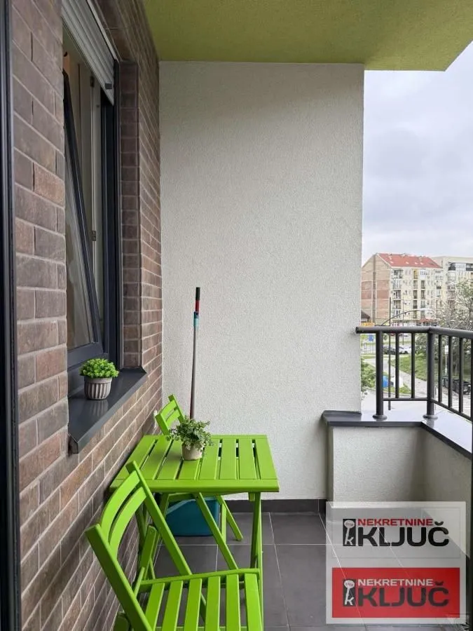 Izdavanje, jednosoban stan, 37m², Bulevar Evrope, Novi Sad Sve Podlokacije