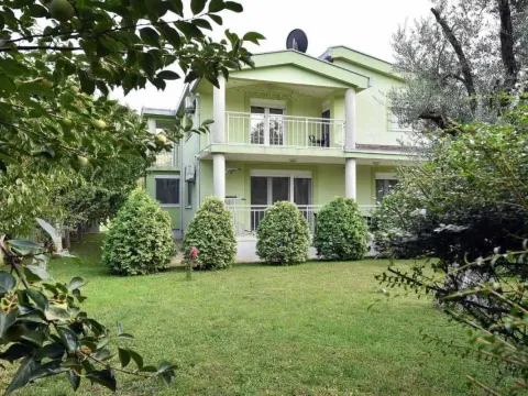 Sale, house, 235m², Velje Brdo, Podgorica - image 1