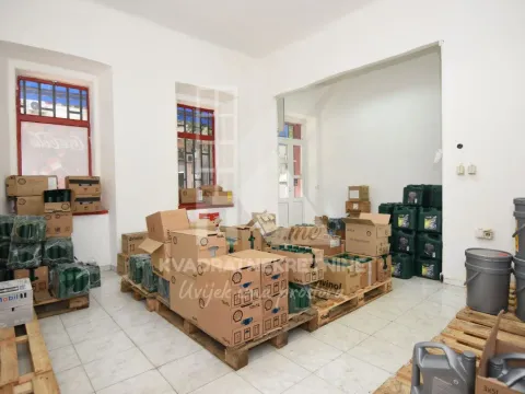 Rent, office space, 32m², Centar, Podgorica - image 1