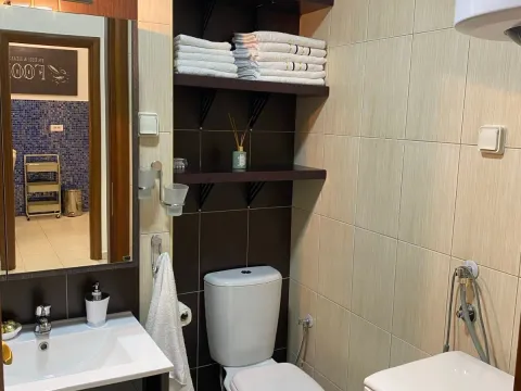 Izdavanje, jednosoban stan, 52m², City Kvart, Podgorica - image 14