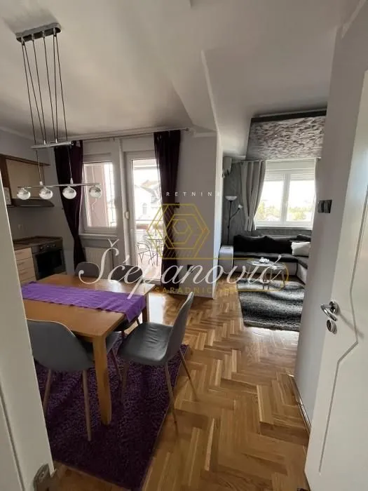 Prodaja, trosoban stan, 80m², Bulevar Oslobodjenja, Novi Sad Sve Podlokacije