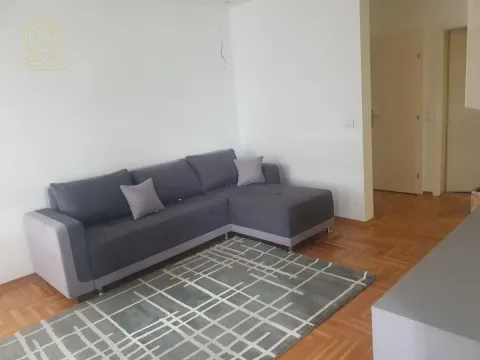 Izdavanje, stan, 110m², Banatić, Novi Sad Sve Podlokacije - image 4