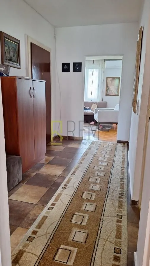 Prodaja, dvosoban stan, 71m², Drpe Mandića, Podgorica