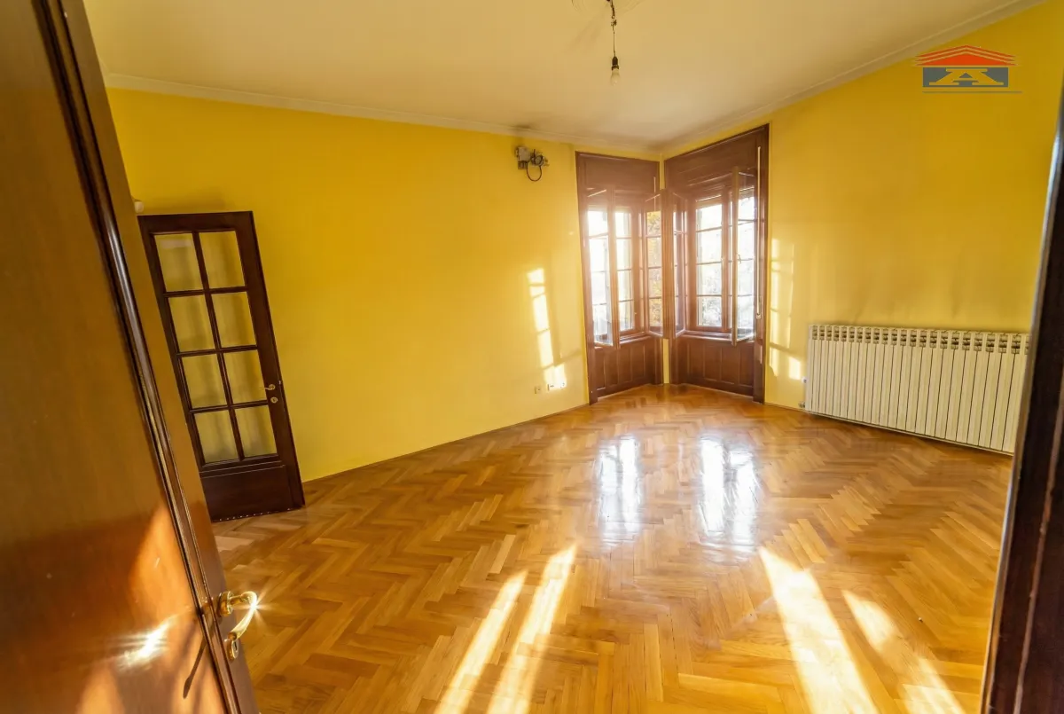 Sale, house, 298m², Jodna Banja, Novi Sad Sve Podlokacije