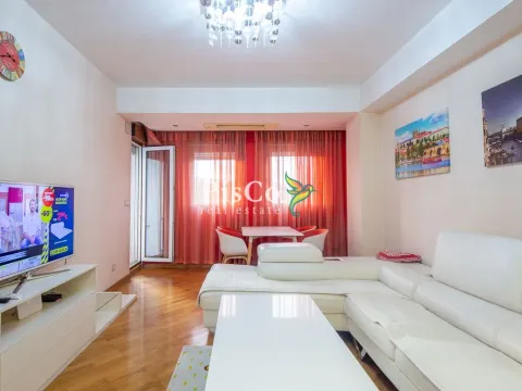 Prodaja, jednosoban stan, 52m², City Kvart, Podgorica - image 2