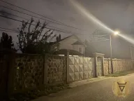 Izdavanje, kuća, 340m², Zemun Sve Podlokacije, Beograd - image 3