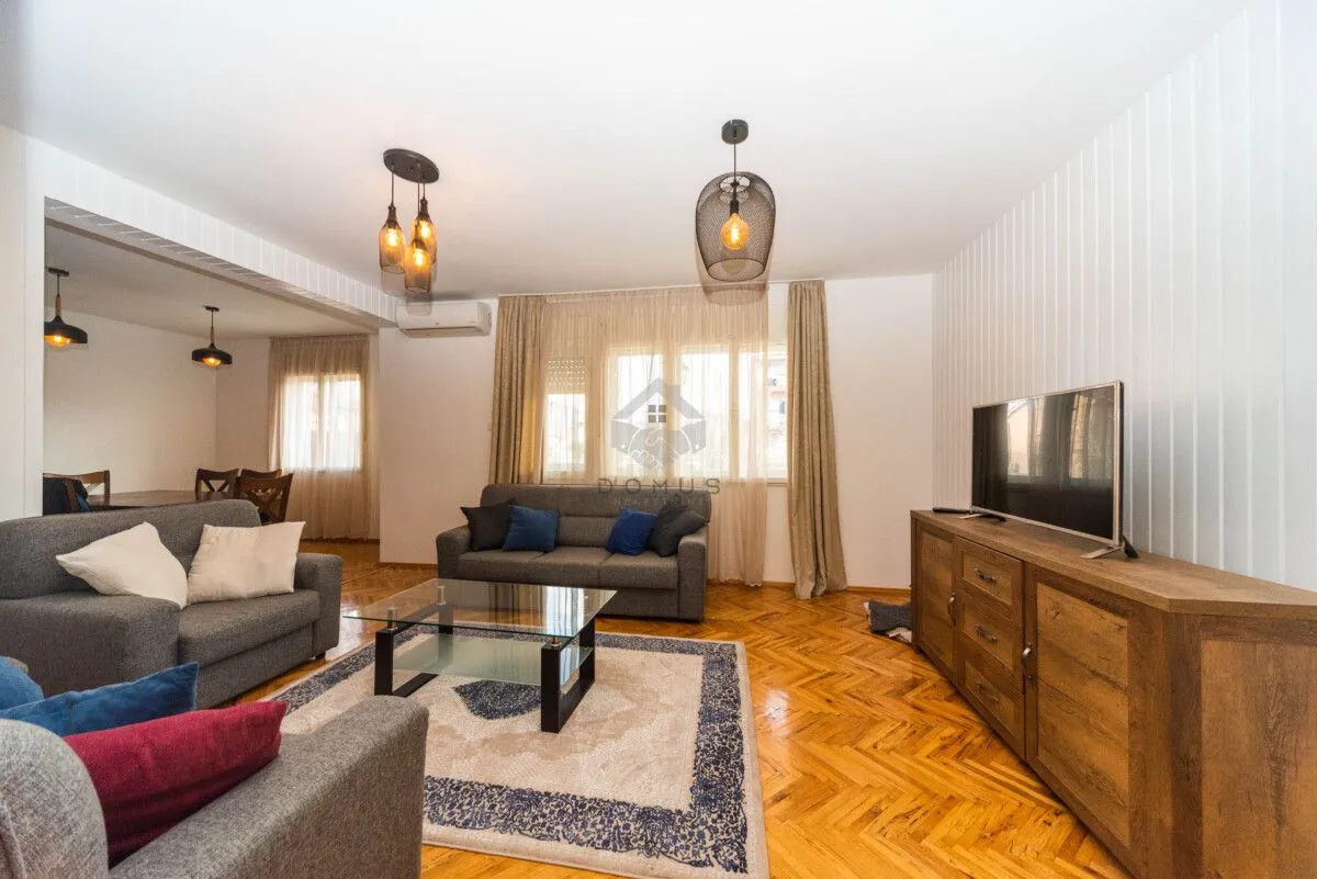 Rent, two bedroom apartment, 108m², Stari Aerodrom, Podgorica